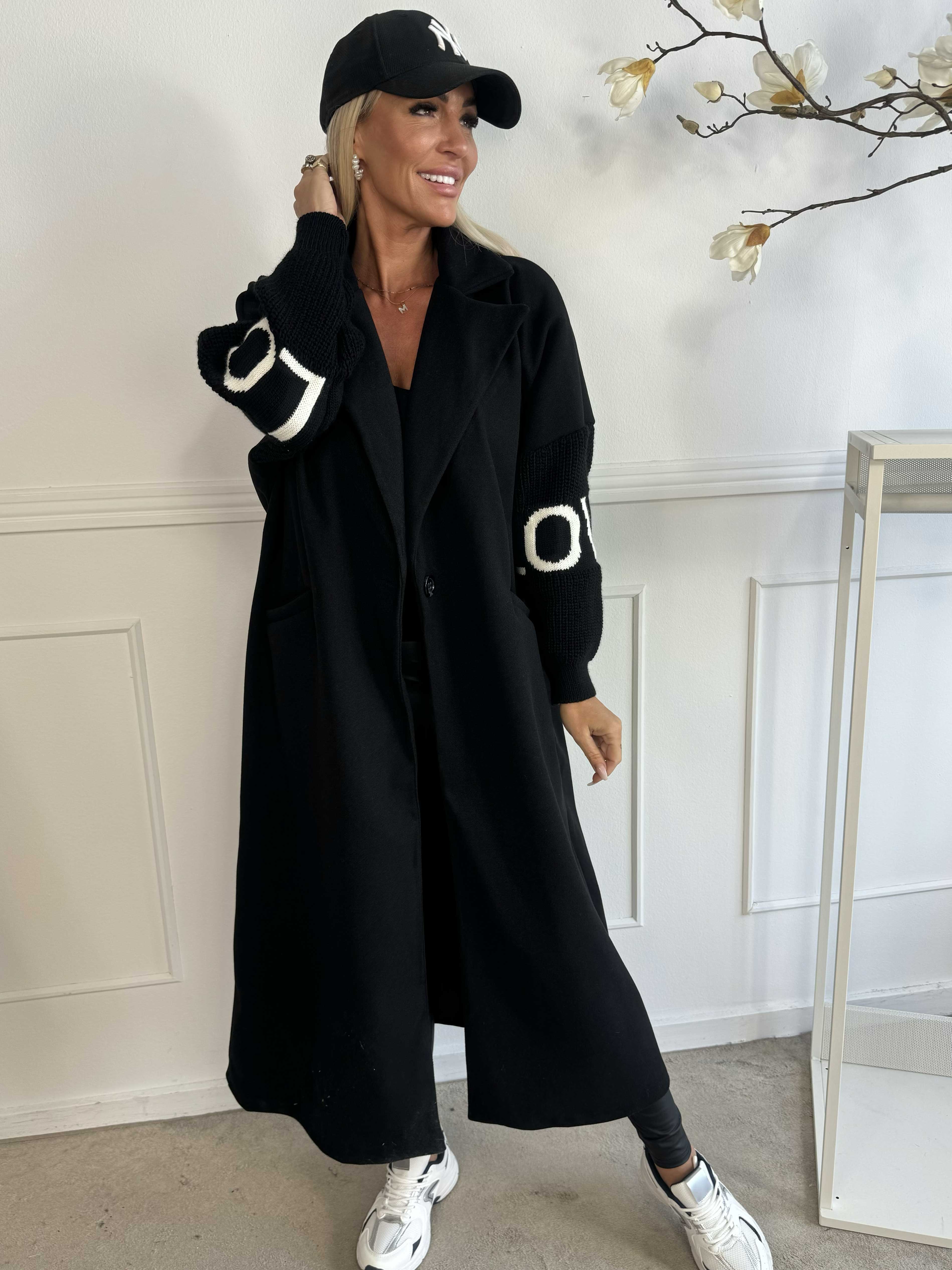 Debbie - Fin frakke med strikærmer